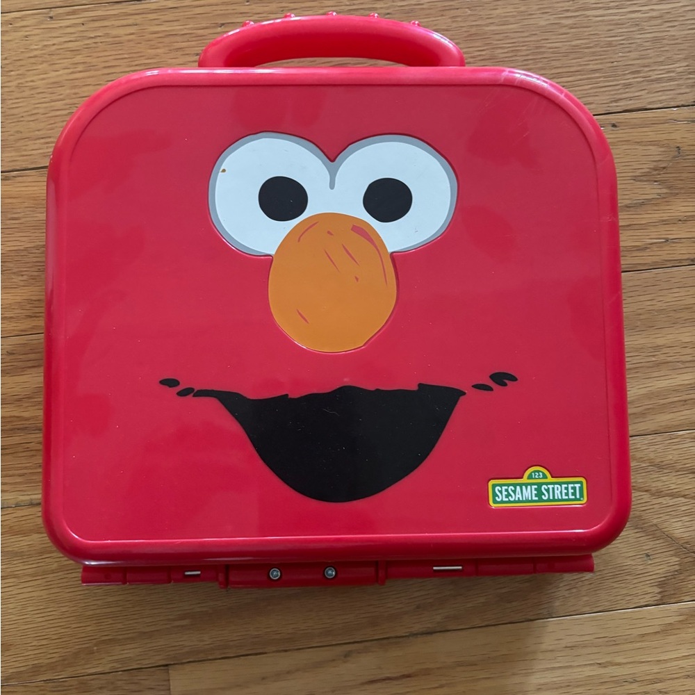 Sesame Street Elmo's On The Go Letters,